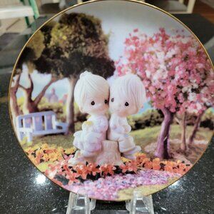 The Hamilton Collection 1993 Precious Moments Love One Another‎ Collector Plate